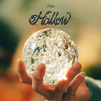 Hollow (日本進口通常盤CD)(一般通路版)