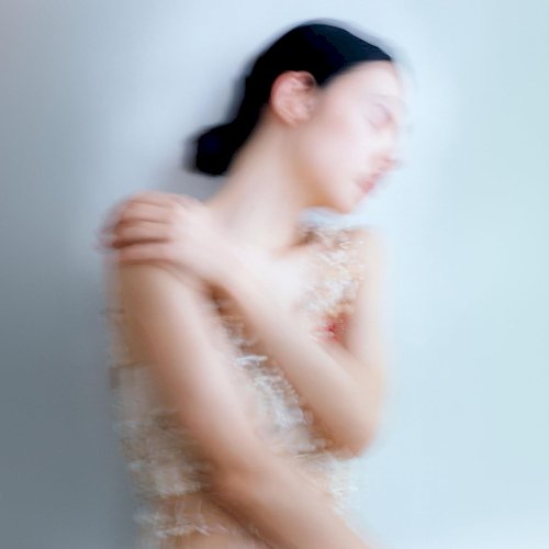 12 hugs (like butterflies) (索尼進口完全生產限定盤)